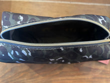 Load image into Gallery viewer, Makeup Bag: Green leopard