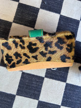 Load image into Gallery viewer, Leopard/Colorful inside wallet