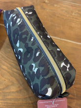 Load image into Gallery viewer, Makeup Bag: Green leopard