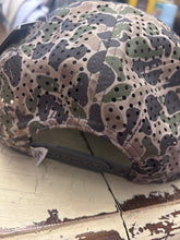 Load image into Gallery viewer, Camo green fieldstone hat