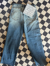 Load image into Gallery viewer, Jeans: Midrise Stretch Jeans