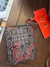 Load image into Gallery viewer, Black Tech Wallet