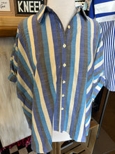Load image into Gallery viewer, Top: Oversized Striped