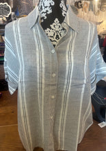 Load image into Gallery viewer, Gray/Oatmeal Striped Top
