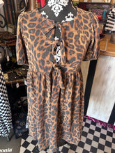 Load image into Gallery viewer, Dress: Ribbed Leopard
