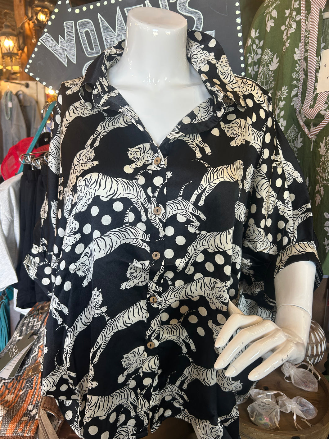 Top: oversized Black and white tiger
