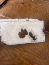 Load image into Gallery viewer, Brown/white cowhide wallet