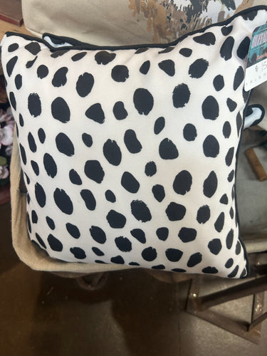 Pillow: Spotted ya!