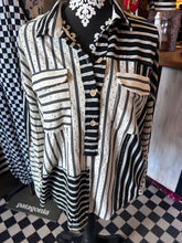 Load image into Gallery viewer, Top: Patch Button Up