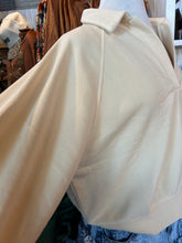 Load image into Gallery viewer, Sweatshirt: Cream v-neck