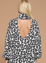 Load image into Gallery viewer, Top: Leopard Waffle