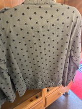 Load image into Gallery viewer, Shacket: Distressed Star
