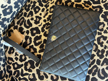 Load image into Gallery viewer, Wristlet