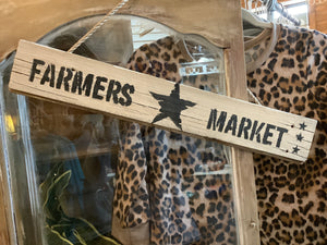 Sign: Farmers Market Sign